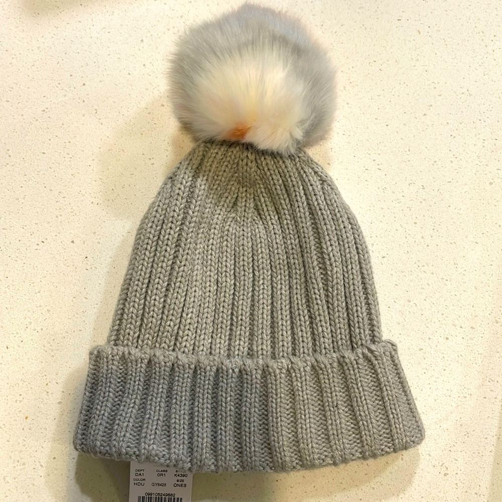 Brand New J Crew Ribbed Beanie with pink grey white faux fur Pom Pom